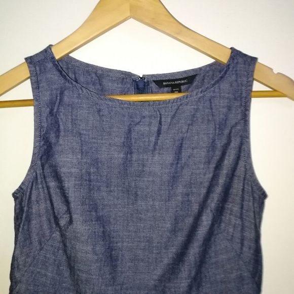 3/30$ BANANA REPUBLIC Blue Chambray Cotton Business Casual Peplum Top Size 00 - Picture 2 of 8